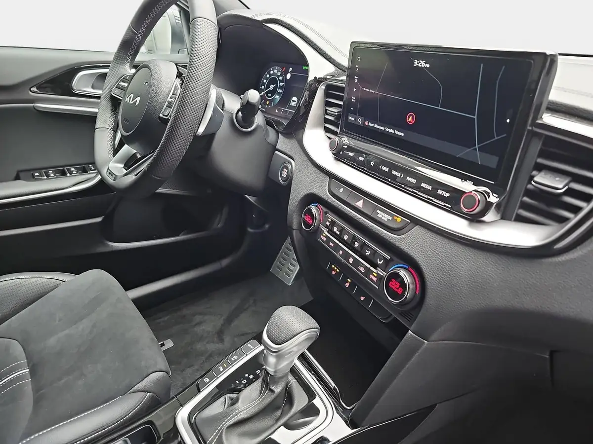 KIA CEED SW 1.5 T-GDI DCT7 GT-LINE TECHNOLOGIE LEDER PERFORMANCE