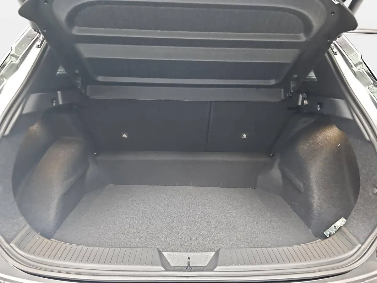 NISSAN QASHQAI 1.3 DIG-T MHEV AUTO. N-CONNECTA WINTER EL-HECKKLAPPE