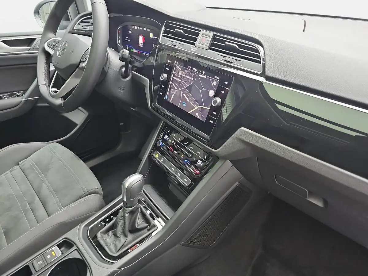 VW TOURAN 1.5 TSI DSG HIGHLINE R-LINE NAVI LED ACC PANO KAME