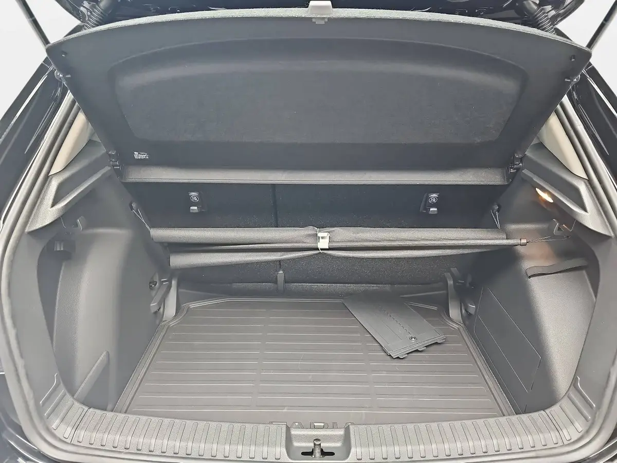 SKODA FABIA 1.0 TSI DSG 130 JAHRE LED KAMERA LM