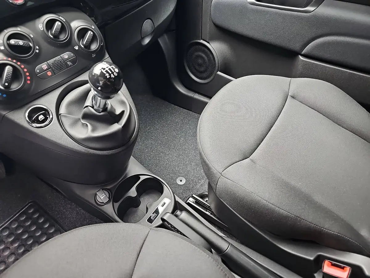 FIAT 500 1.0 GSE HYBRID ALLWETTERREIFEN APP CONNECT