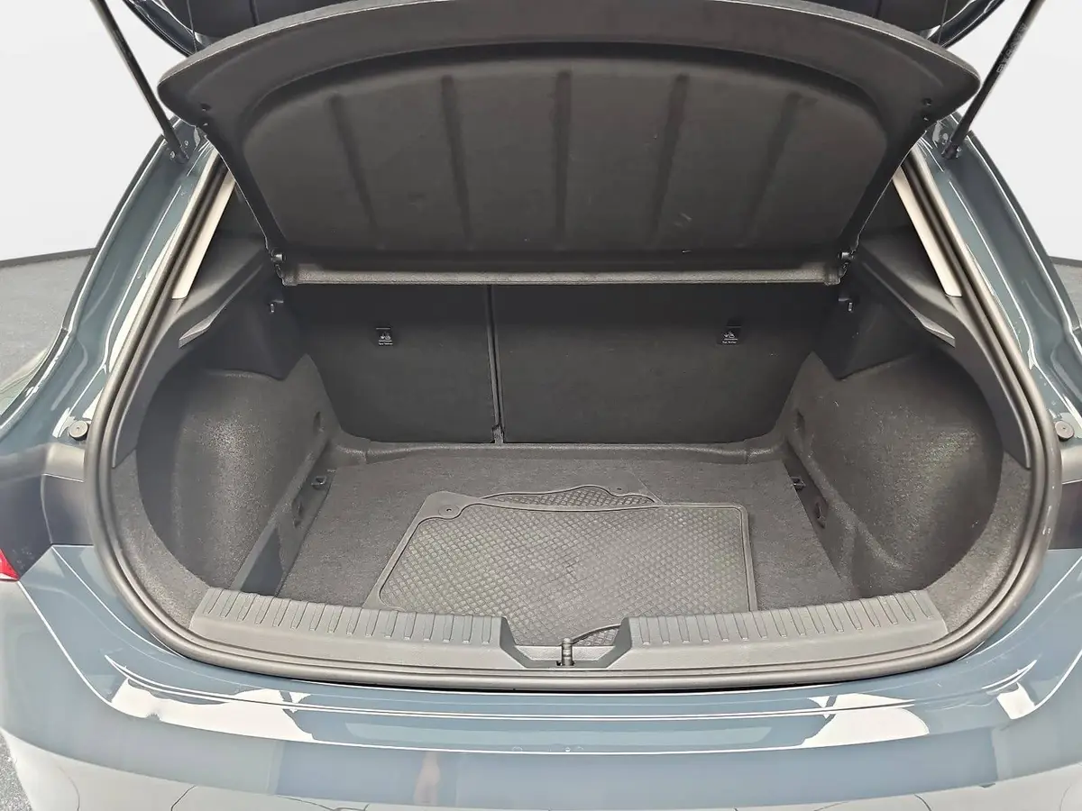 SEAT LEON 1.5 TSI STYLE NAVI LED KAMERA
