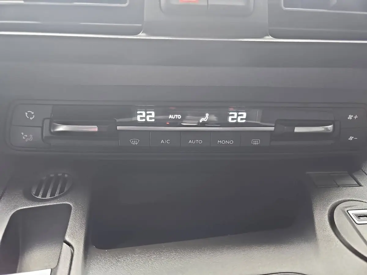 PEUGEOT RIFTER BLUEHDI 130 CV EAT8 GT L2 7-S LED AHK