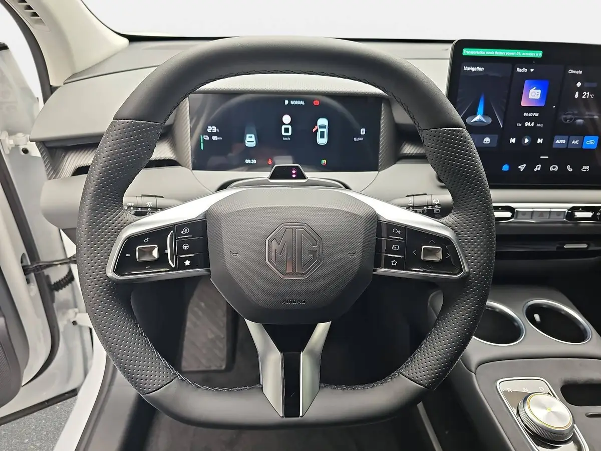 MG S5 EV 64 KWH MY25 LUXURY