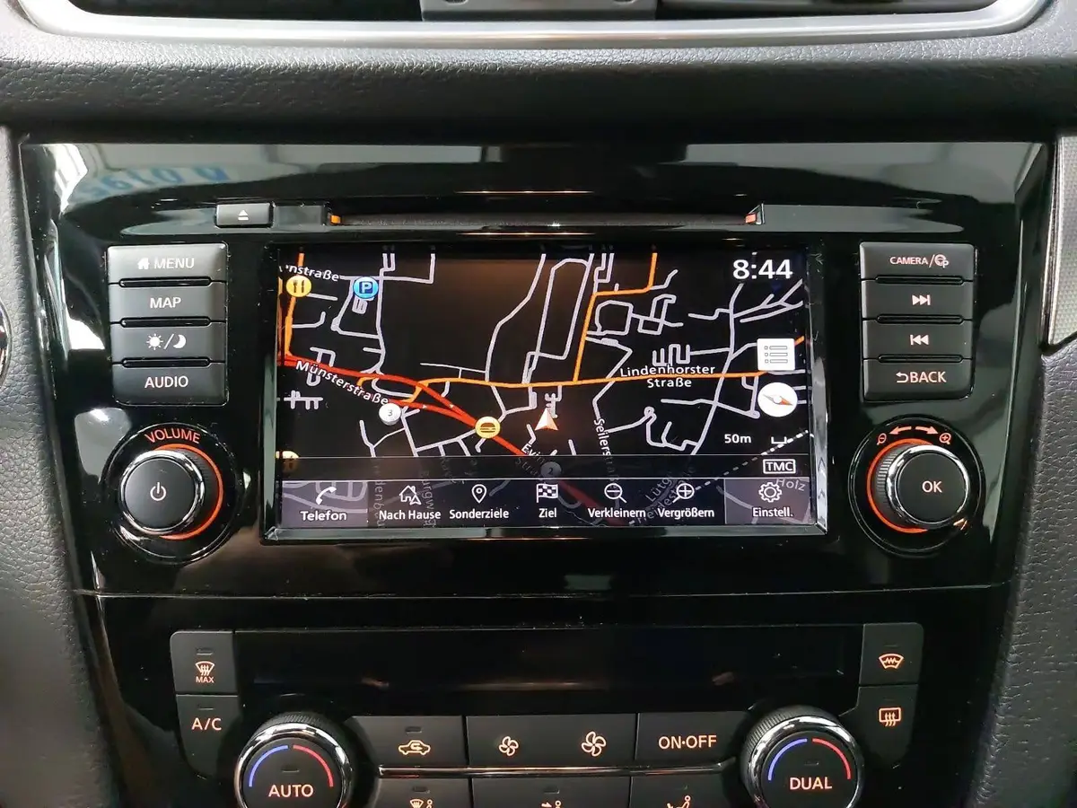 NISSAN QASHQAI 1.3 DIG-T TEKNA+ DYNAMIC NAVI LED LEDER LM19 AHK
