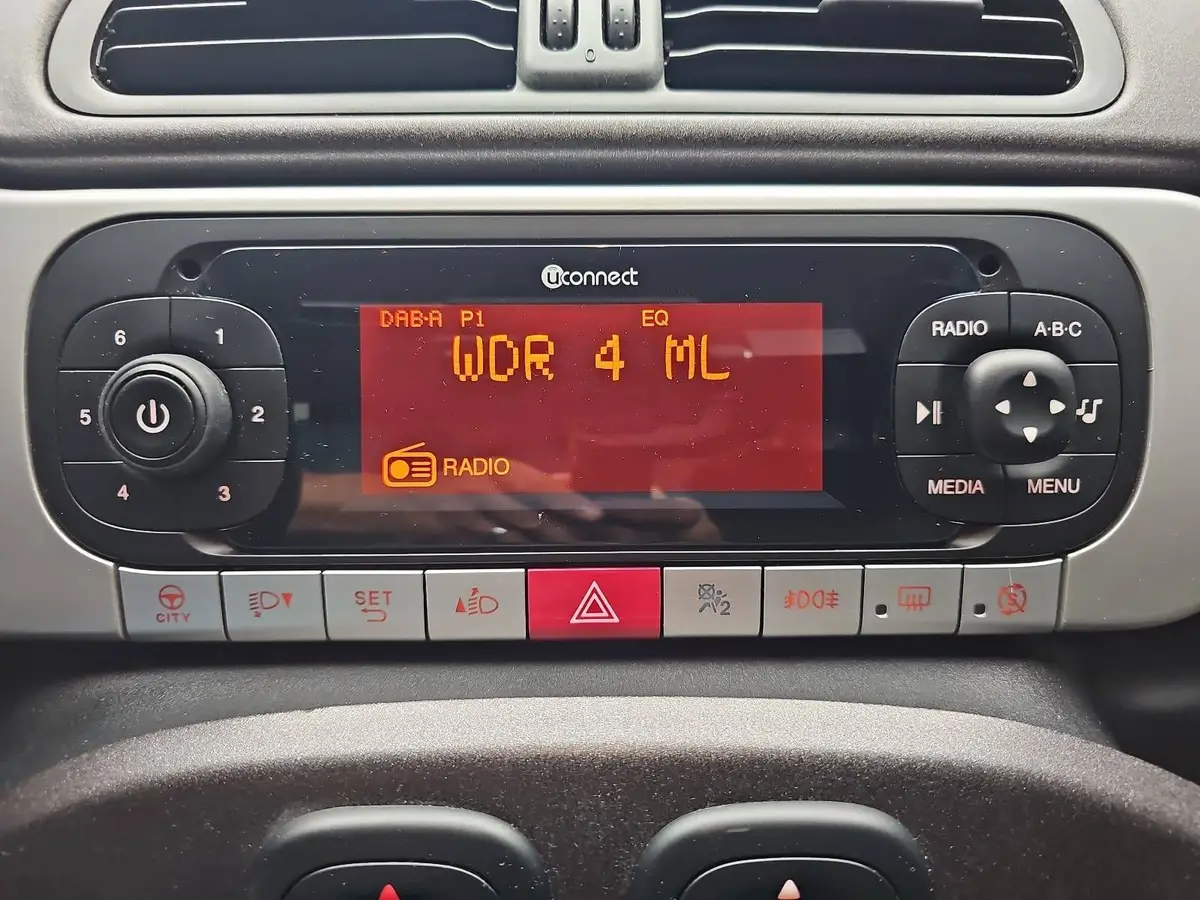 FIAT PANDA 0.9 TWINAIR CROSS 4X4 DAB PDC