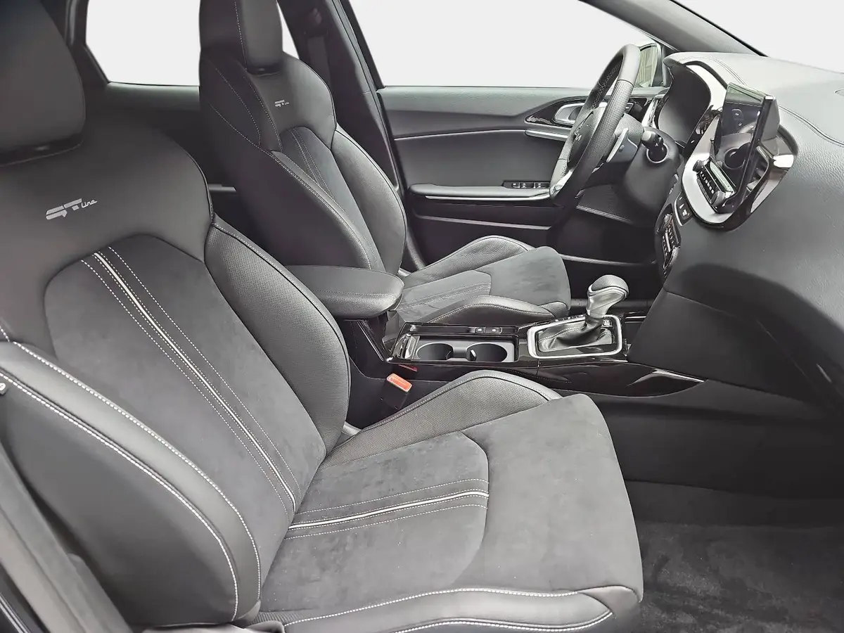 KIA XCEED 1.6 T-GDI 180 DCT GT-LINE MJ26 LEDER