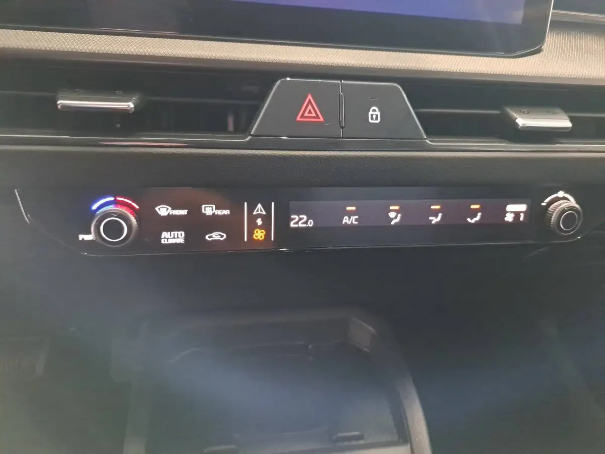 KIA STONIC 1.0 T-GDI 115 48V DCT SPIRIT MJ26 DRIVEWISE