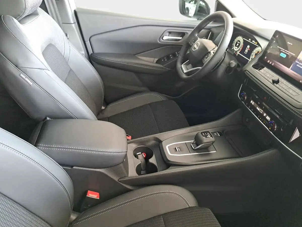 NISSAN QASHQAI 1.3 DIG-T MHEV AUTO. MJ27 N-CONNECTA WINTER EL-HECKKLAPPE PANO