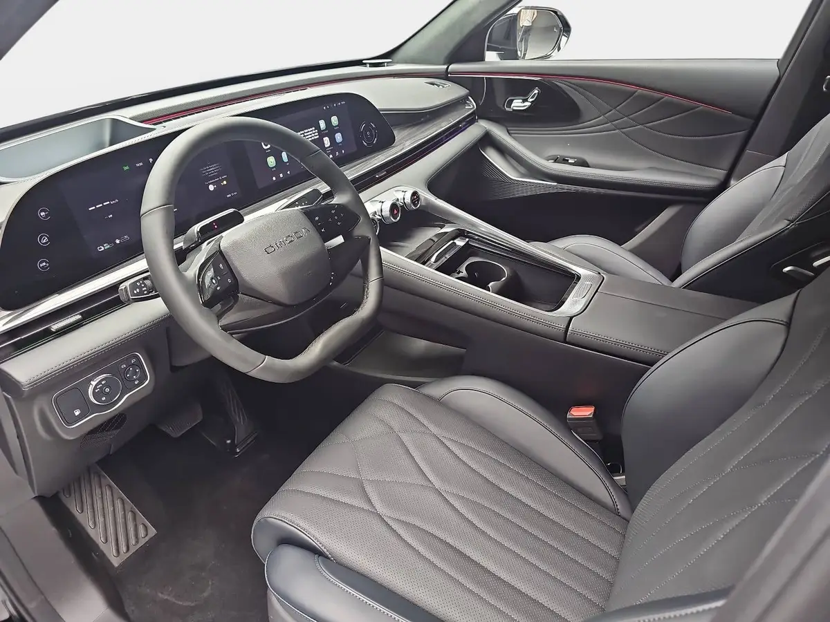 OMODA 9 PLUG-IN-HYBRID PREMIUM