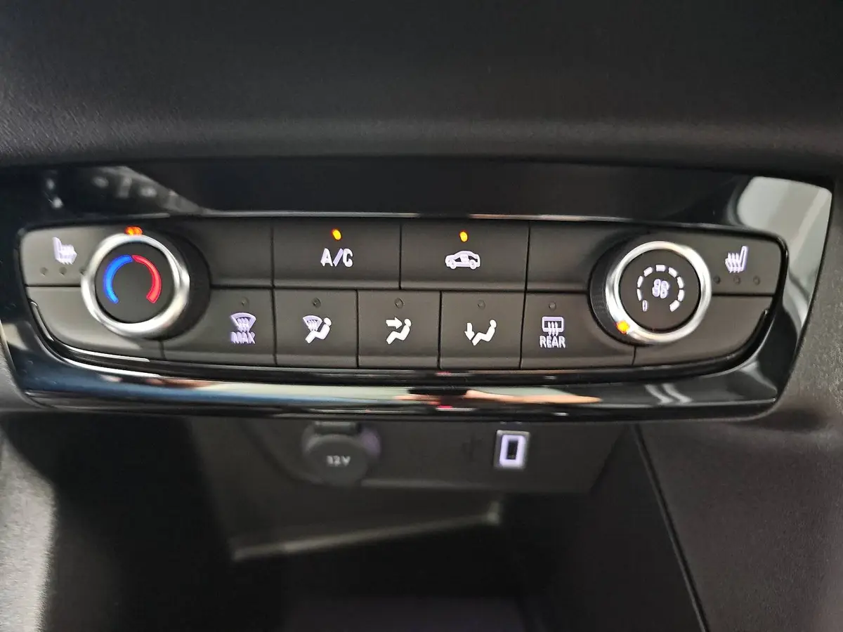 OPEL CORSA 1.2 TURBO E-DCT6 MHEV GS LED KLIMA WINTER DAB KAME