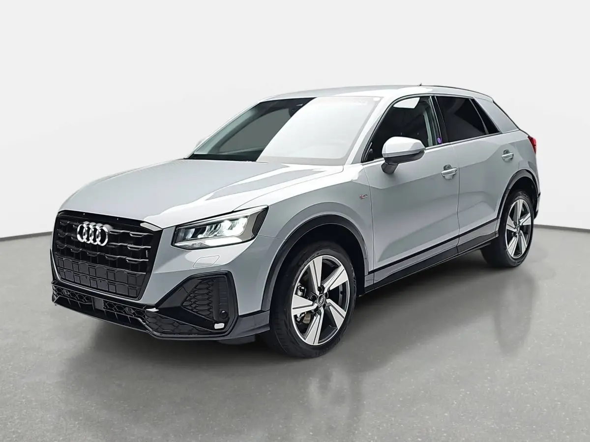 AUDI Q2 35 TFSI S-TRONIC S LINE NAVI LED ACC EL.HECKKL. WI