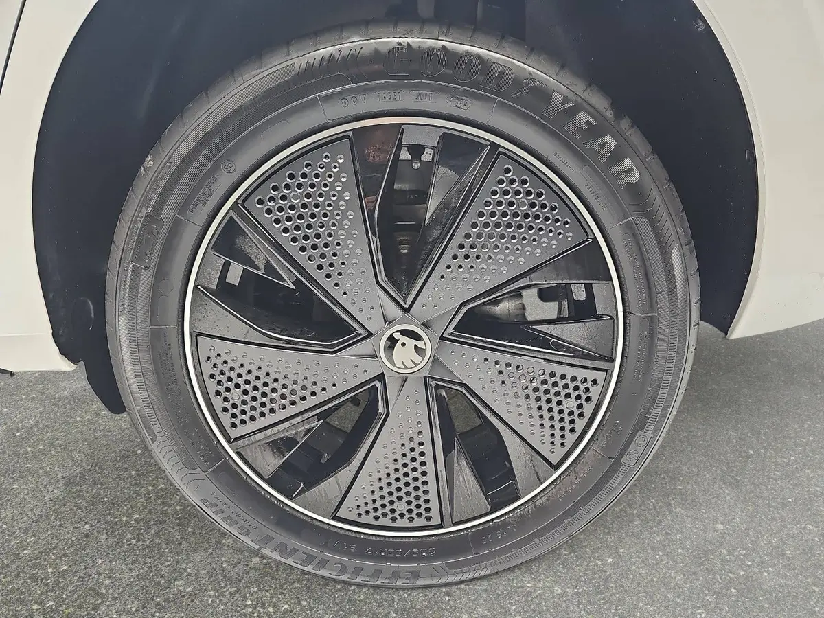 SKODA KAMIQ 1.5 TSI DSG MONTE CARLO MATRIX KAMERA AHK