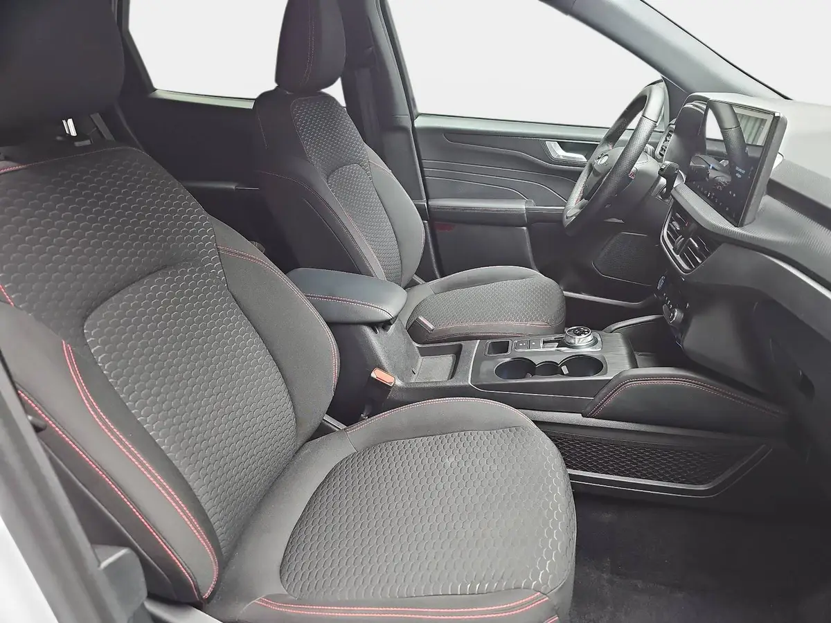 FORD KUGA 1.5 EB AUTO. ST-LINE NAVI LED KLIMAAUTO WINTER SIC