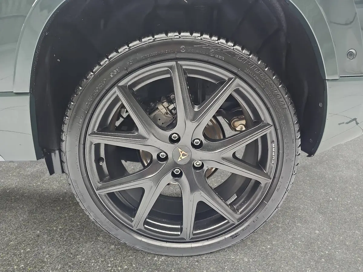 CUPRA ATECA 1.5 TSI DSG NAVI LED ACC LEDER AHK LM19