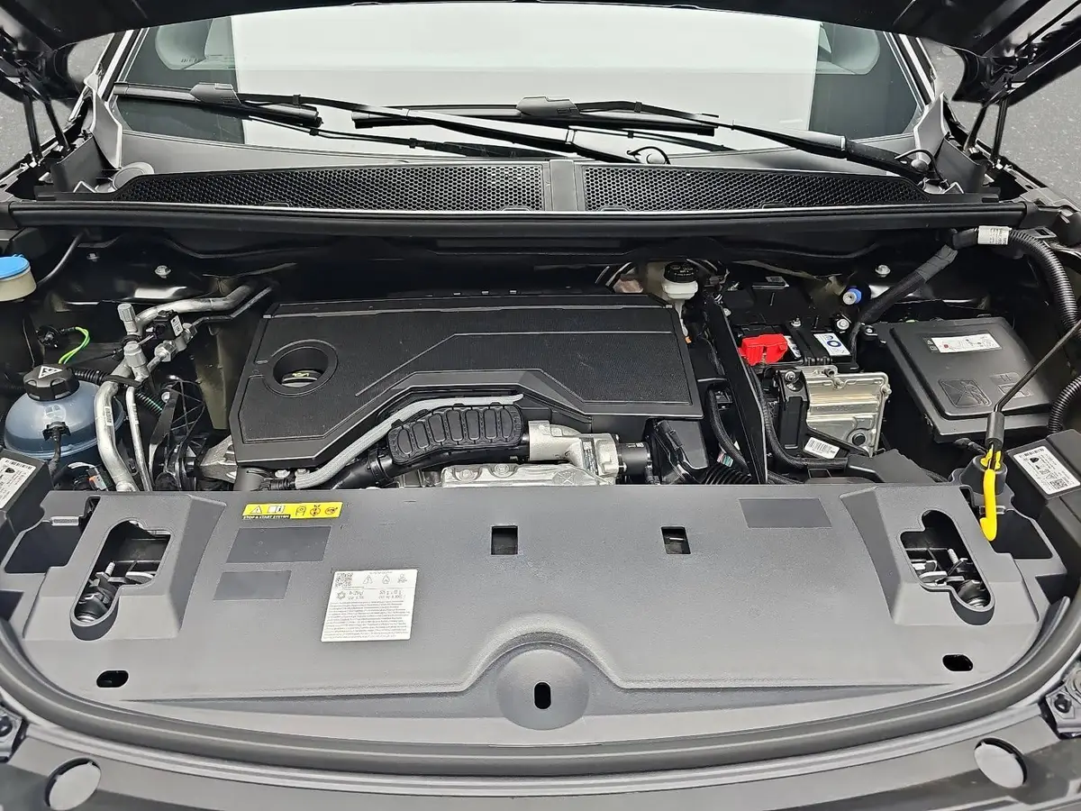 PEUGEOT 5008 1.2 HYBRID 145 E-DSC6 GT KLIMA LED 7-S DAB 360° AH