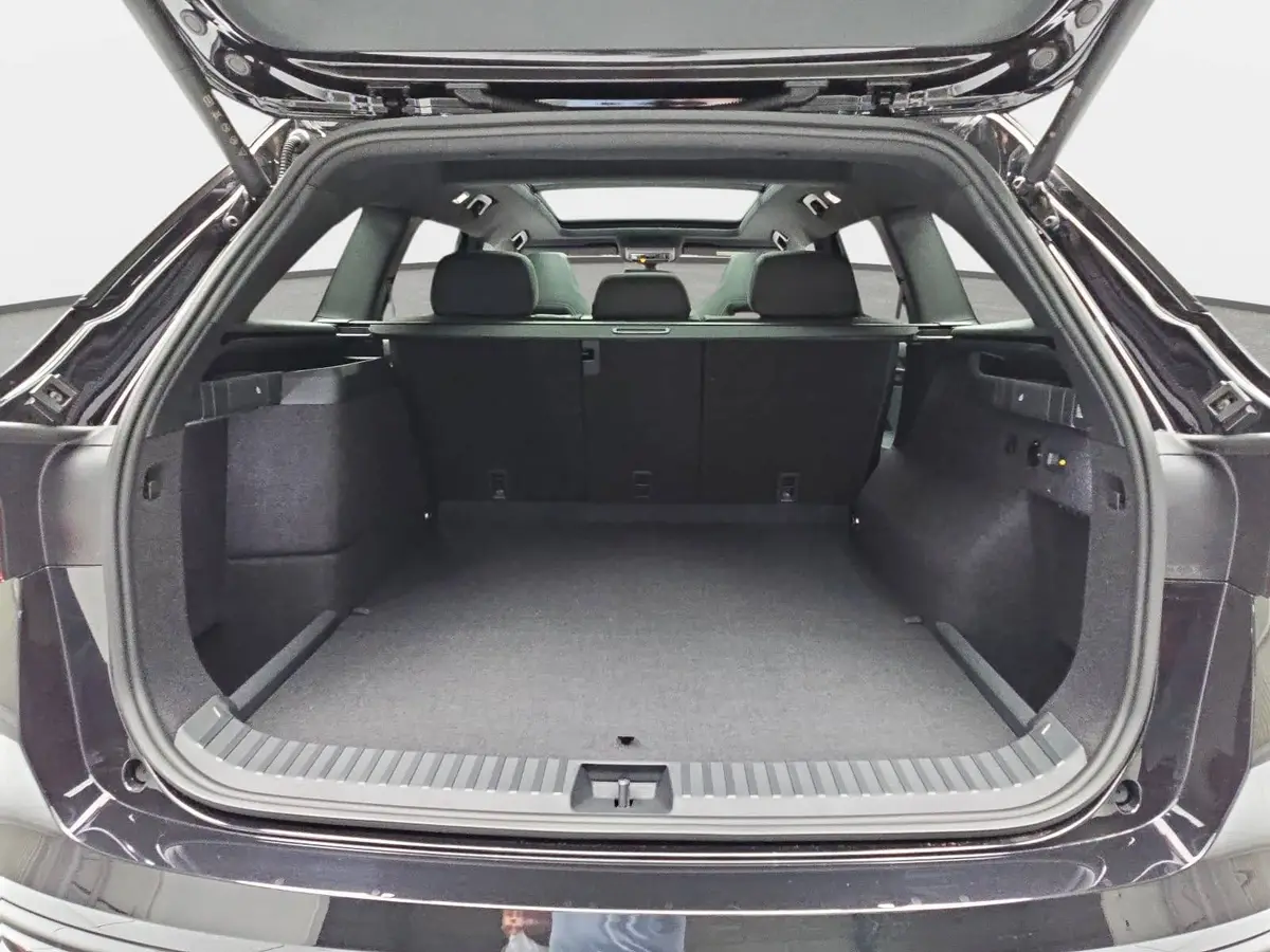 SKODA KODIAQ 1.5 TSI DSG IV PHEV SPORTLINE AHK PANO LM