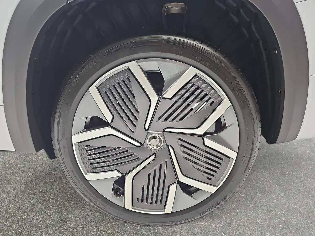 SKODA KODIAQ 2.0 TSI DSG SPORTLINE 4X4 NAVI LED AHK