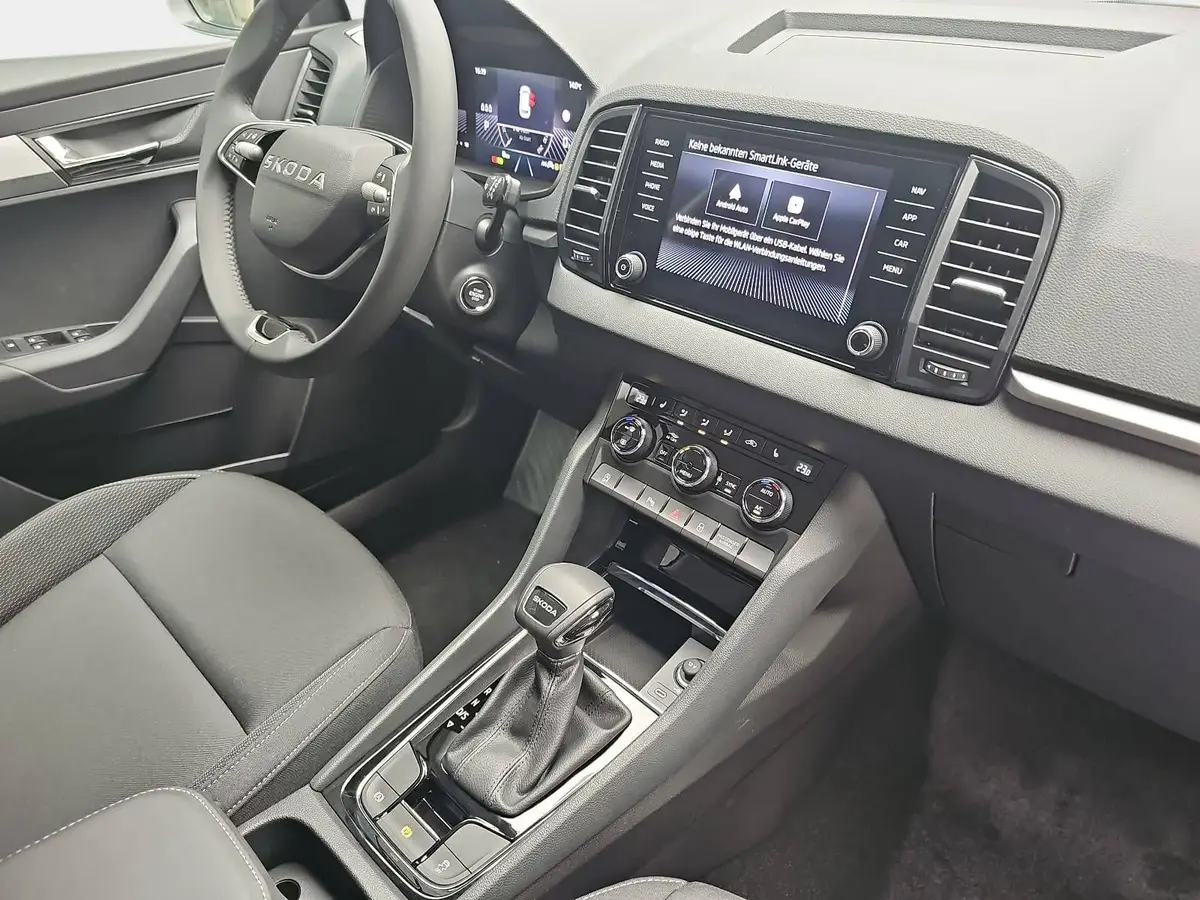 SKODA KAROQ 1.5 TSI DSG FAMILY LED KAMERA LM17