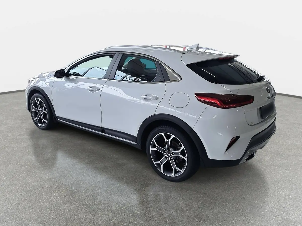 KIA XCEED 1.4 T-GDI JBL SOUND EDITION NAVI LED