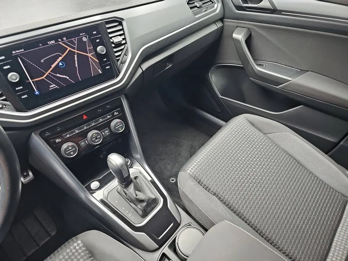 VW T-ROC 1.5 TSI DSG ACTIVE NAVI P-ASSIST KAMERA
