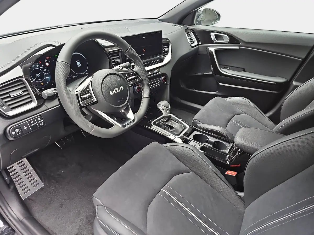 KIA XCEED 1.6 T-GDI 180 DCT GT-LINE MJ26 LEDER
