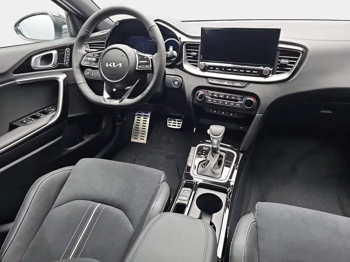 KIA CEED SW 1.5 T-GDI DCT7 GT-LINE TECHNOLOGIE LEDER PERFORMANCE