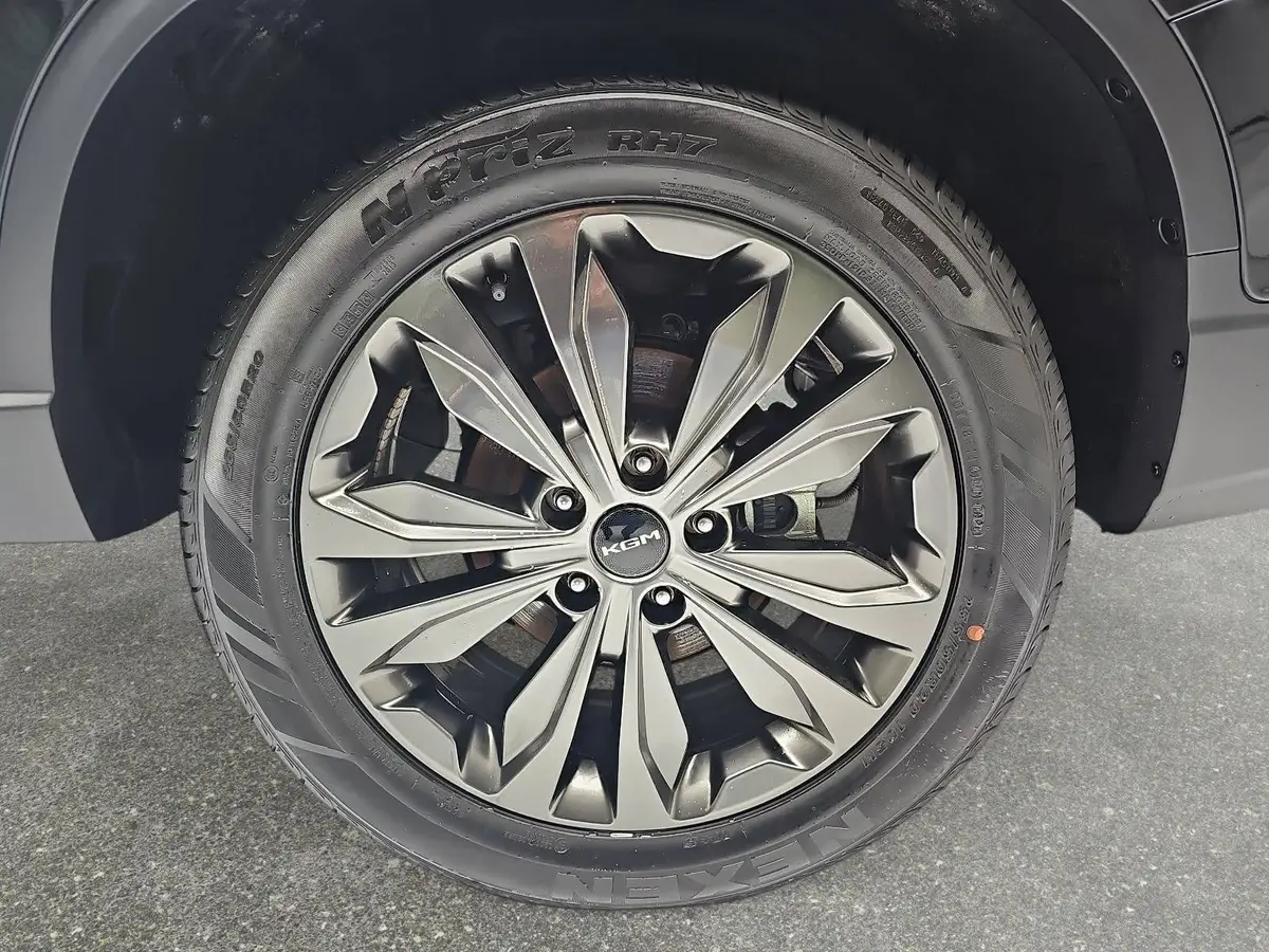 KGM REXTON 2.2 DIESEL 4WD BLACK AUTOMATIK