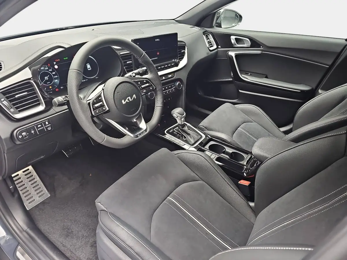 KIA XCEED 1.6 T-GDI 150 DCT GT-LINE MJ26 LEDER GLASDACH