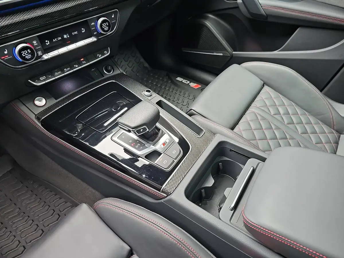 AUDI SQ5 3.0 TDI QUATTRO SPORTBACK B&O AHK LM21