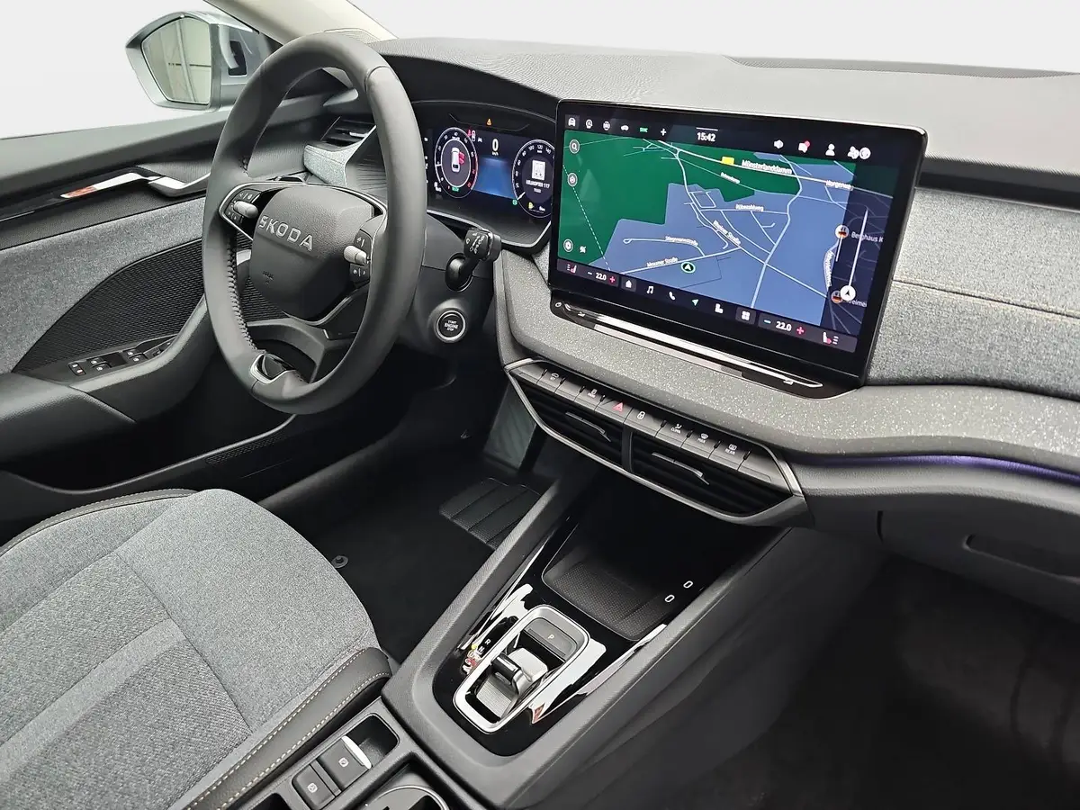 SKODA OCTAVIA COMBI 1.5 TSI ETEC DSG SELECTION NAVI LED ACC WINTER KA