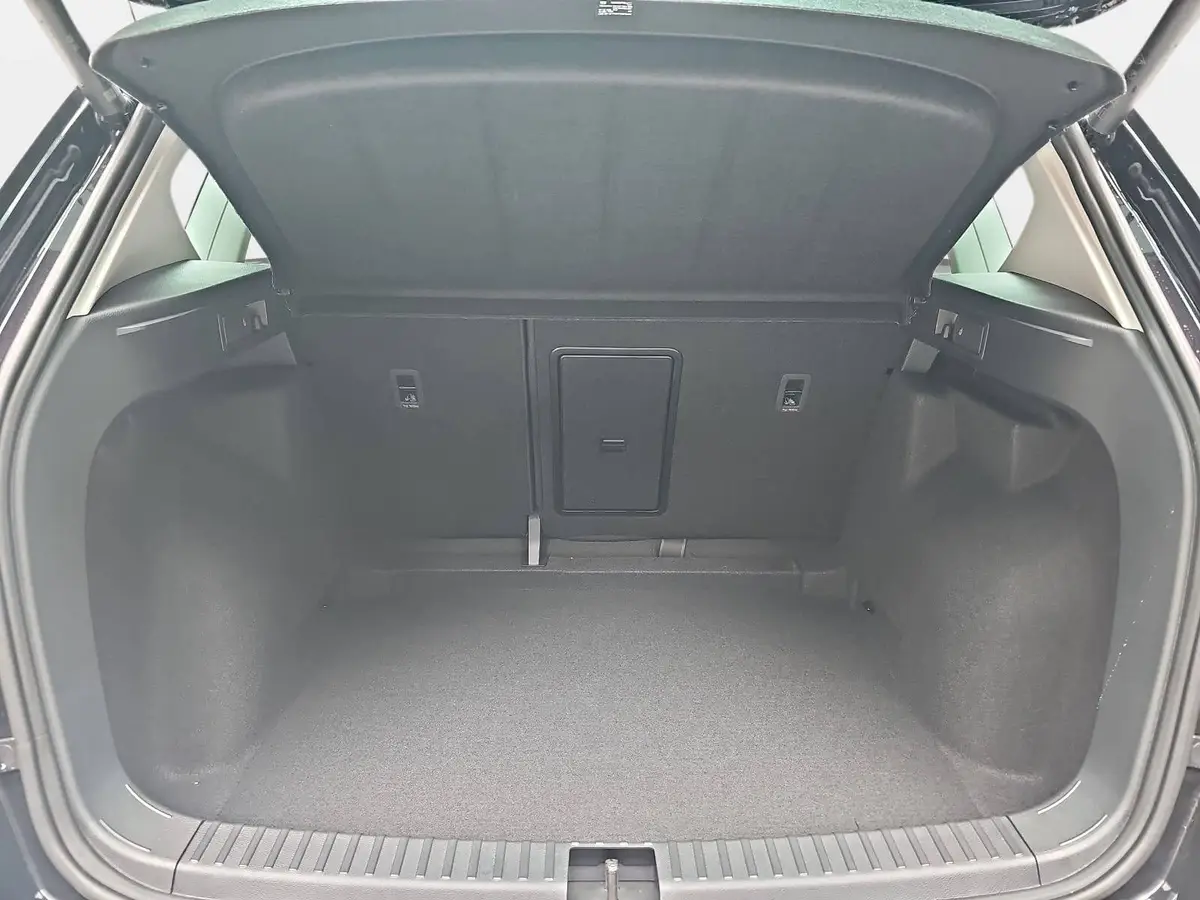 CUPRA ATECA 1.5 TSI DSG NAVI LED ACC PANO EL.HECKKLAPPE WINTER