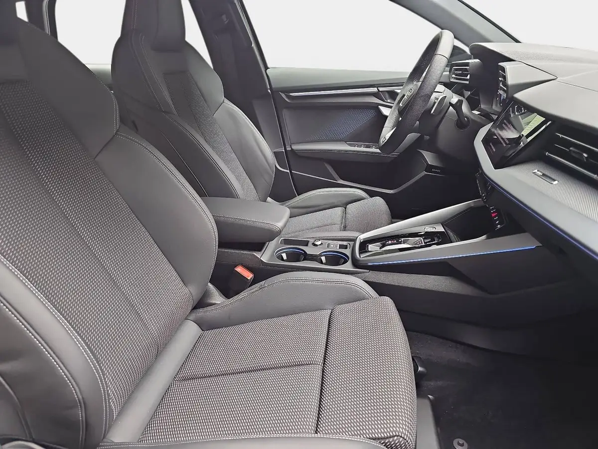 AUDI A3 35 TFSI DSG SPORTBACK S LINE NAVI LED KAMERA LM18