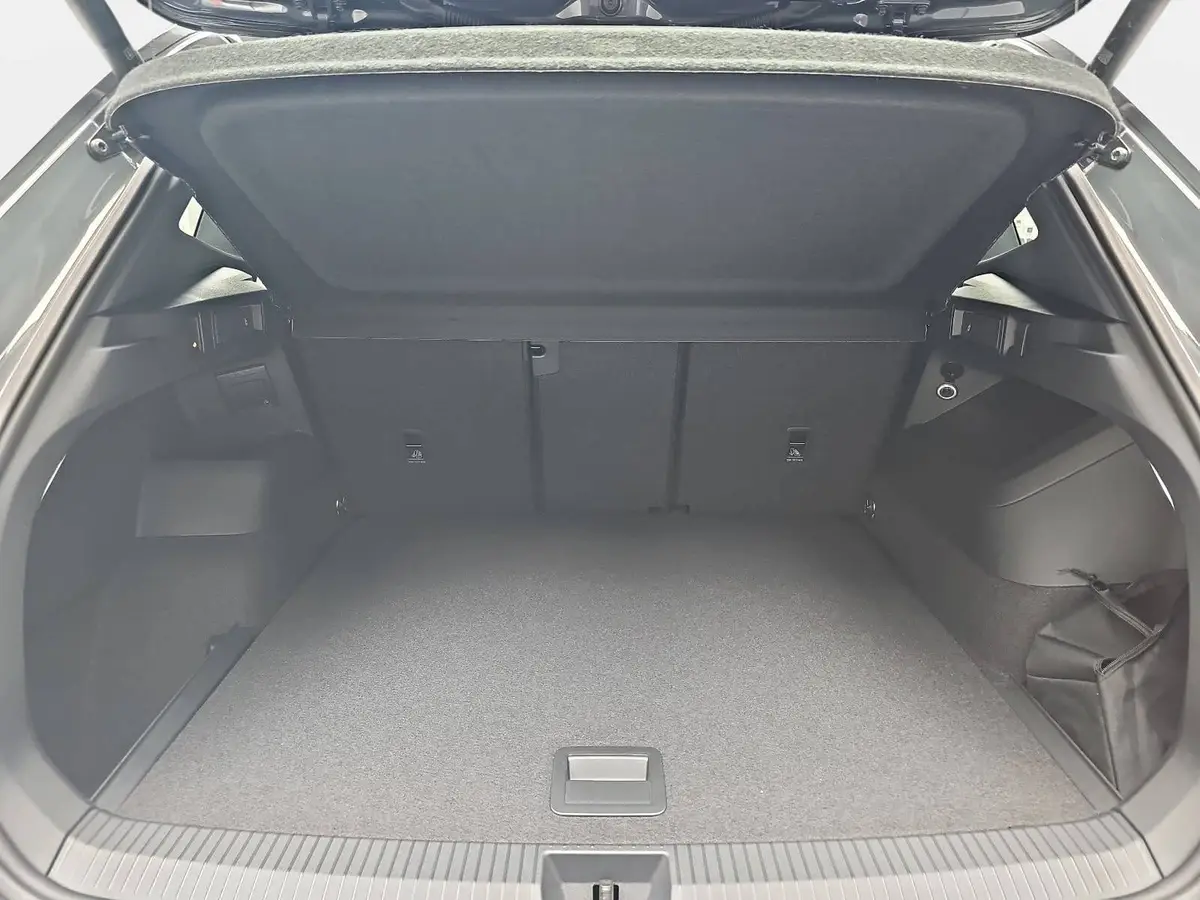 VW TIGUAN 1.5 ETSI DSG R-LINE NAVI MATRIX LM20