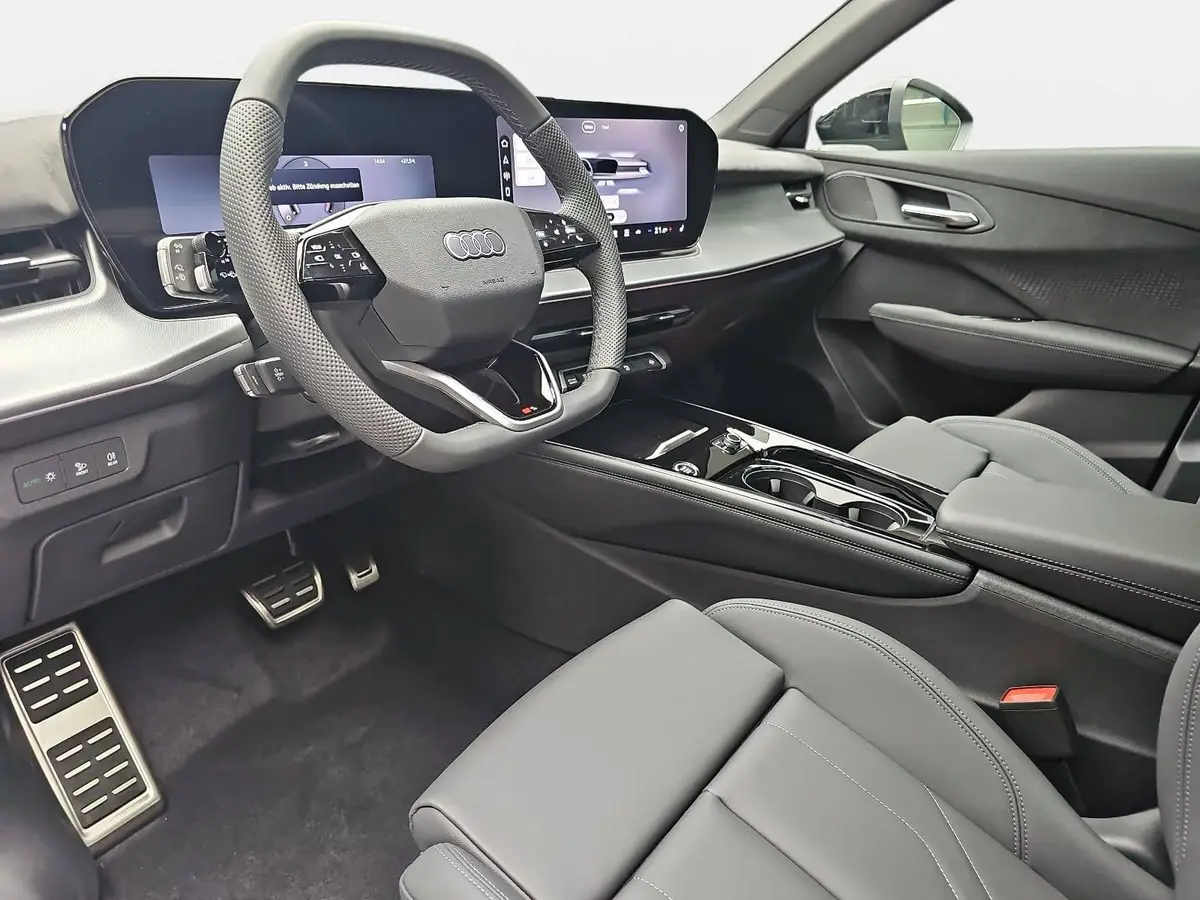 AUDI Q3 TDI S-TRONIC S-LINE NAVI LED-PLUS PANO