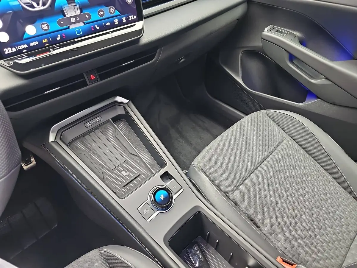 VW T-ROC 1.5 ETSI DSG R-LINE MATRIX PANO LM20