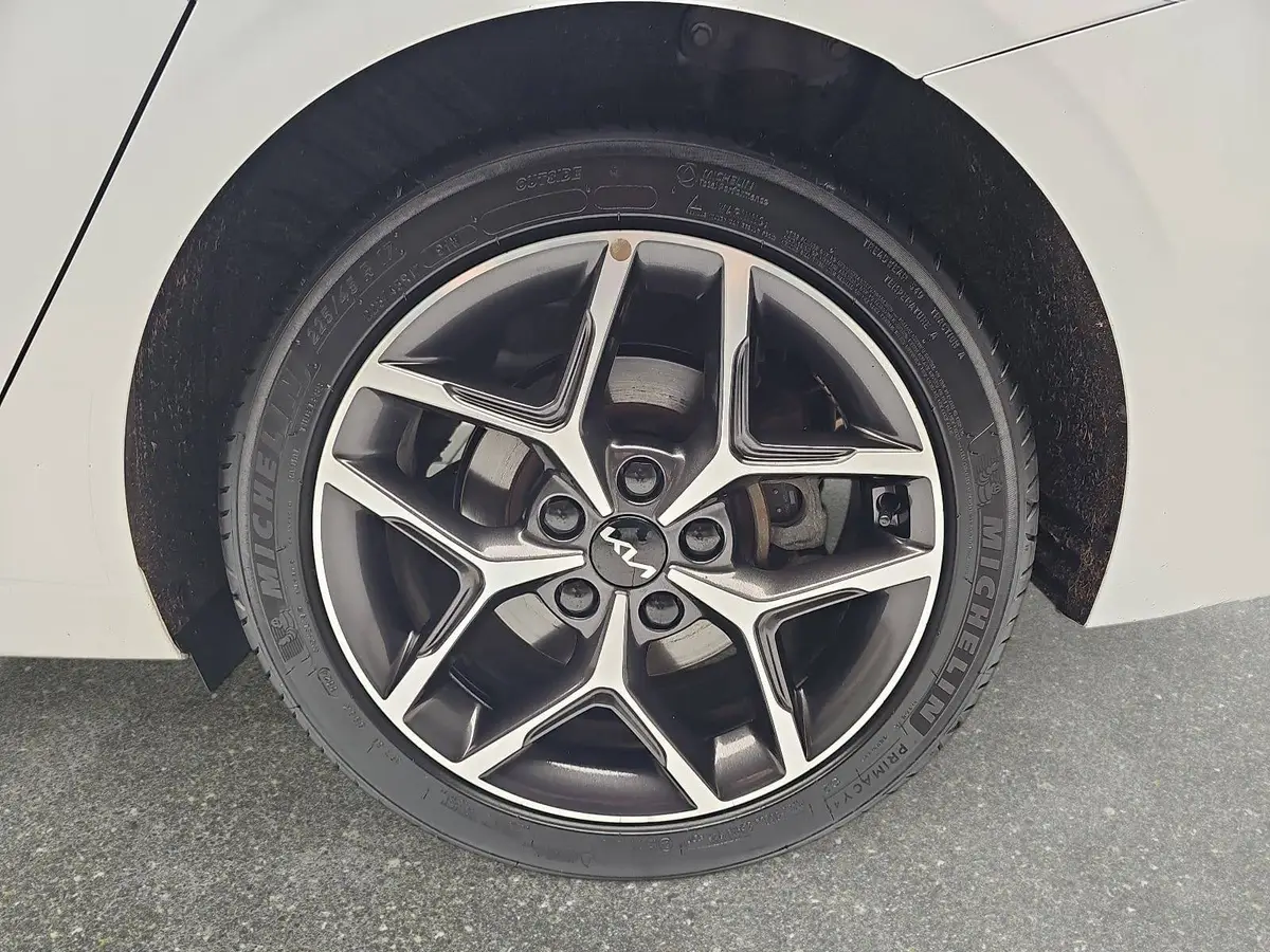 KIA CEED SW 1.5 T-GDI DCT7 SPIRIT TECHNOLOGIE ABN. AHK
