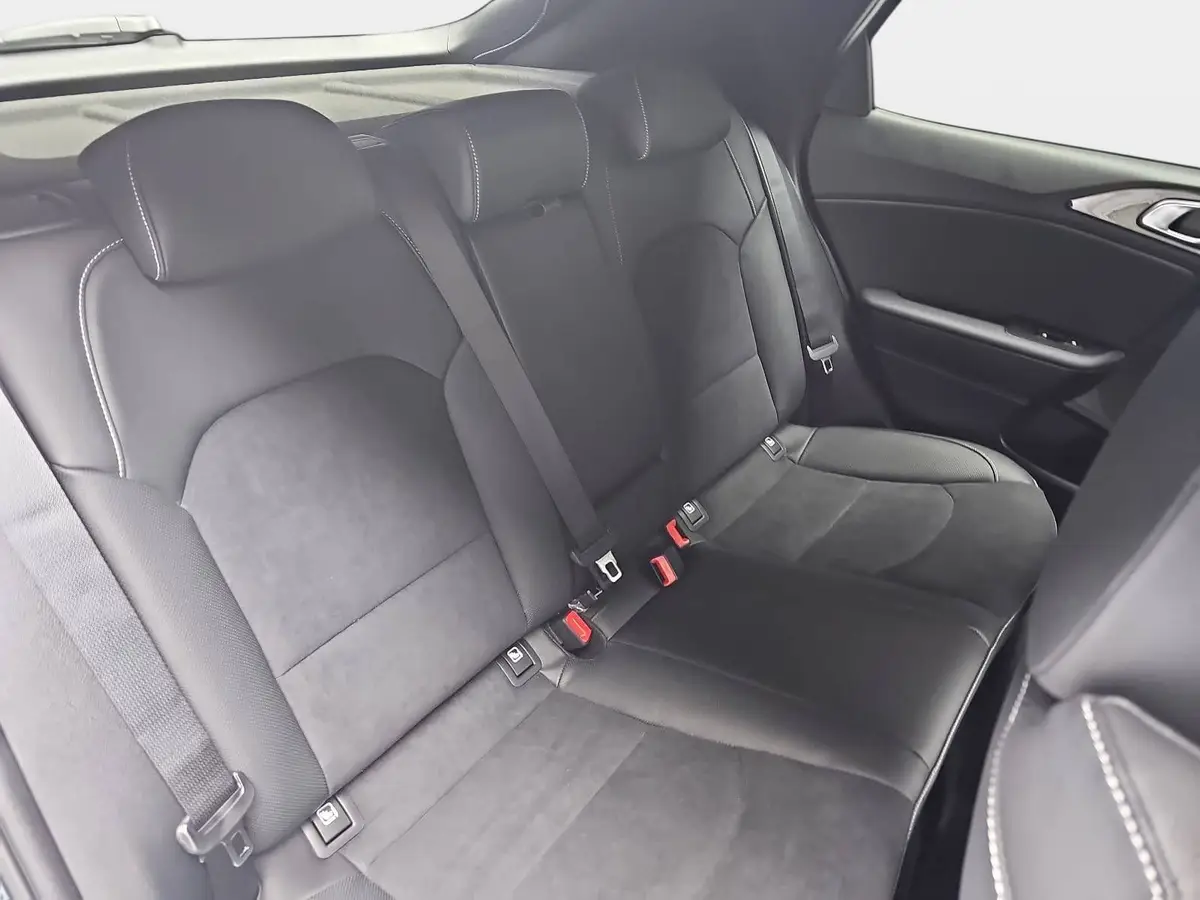 KIA XCEED 1.6 T-GDI 180 DCT GT-LINE MJ26 LEDER GLASDACH