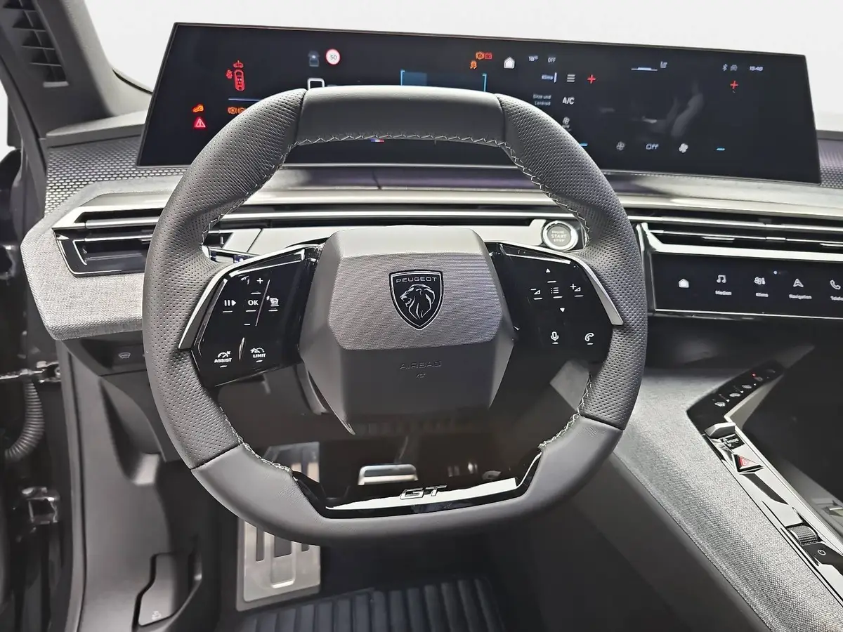 PEUGEOT 5008 1.2 HYBRID 145 E-DSC6 GT KLIMA LED 7-S DAB 360° AH