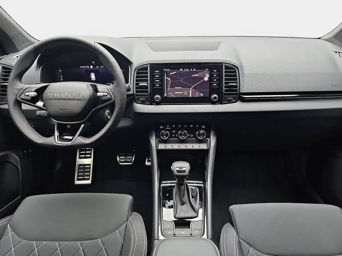 SKODA KAROQ 1.5 TSI DSG SPORTLINE NAVI LED-MATRIX PANO WINTER 