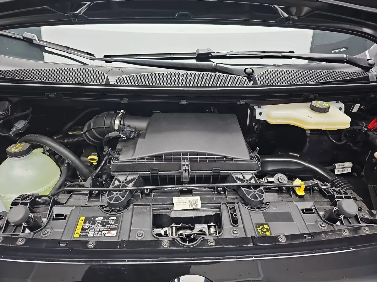 VW T7 TRANSPORTER 2.0 TDI DSG KASTEN L2H1 NAVI LED ACC WINTER 3-S KA