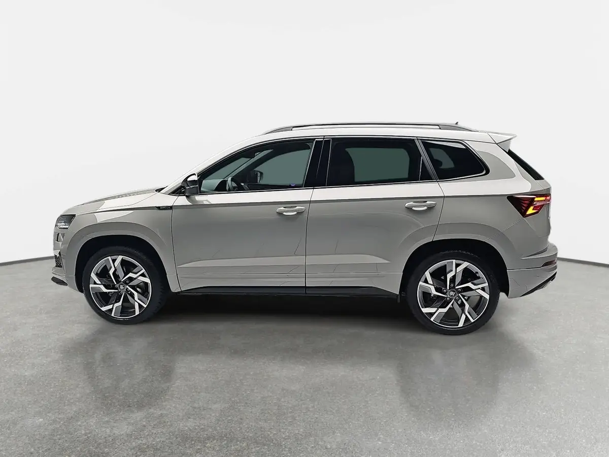 SKODA KAROQ 2.0 TSI DSG SPORTLINE 4X4 AHK PANO