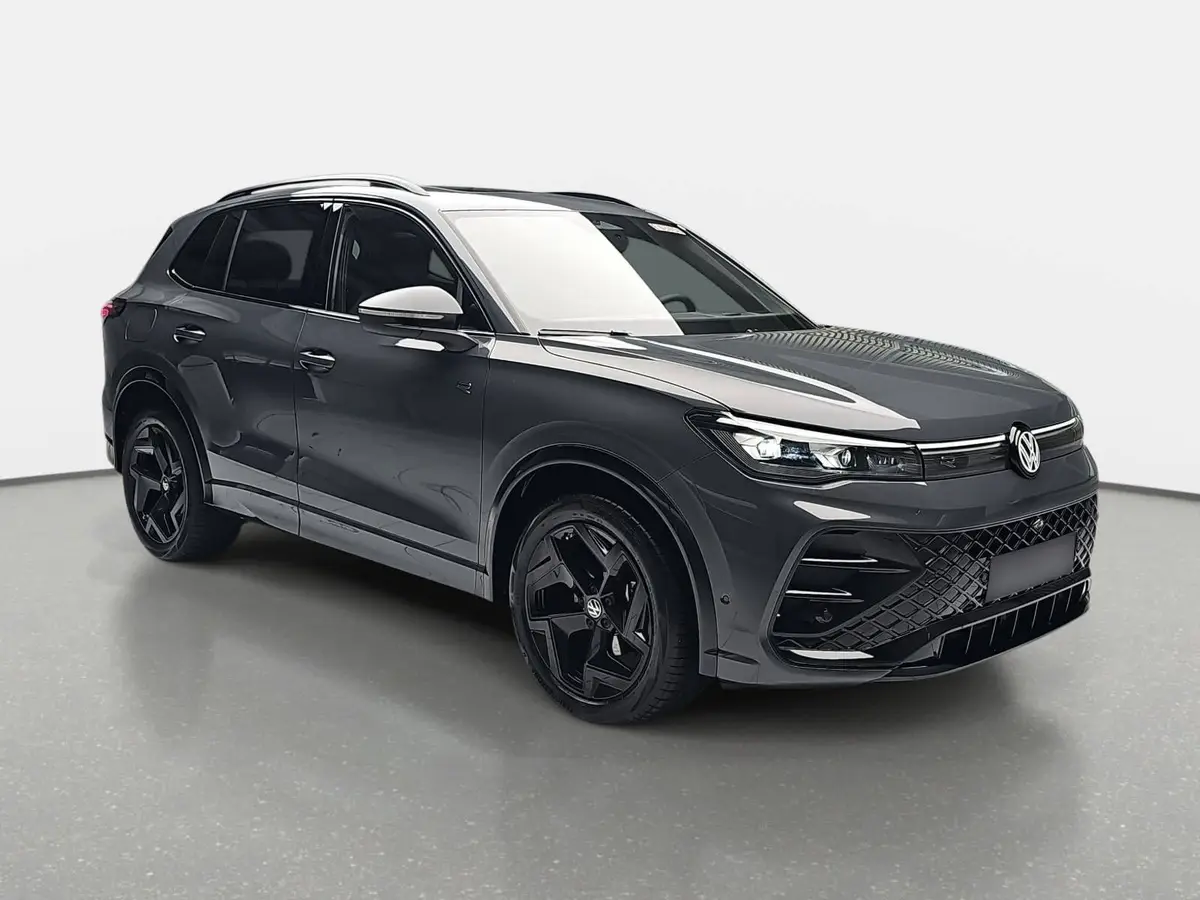 VW TIGUAN 1.5 ETSI DSG R-LINE NAVI LED PANO