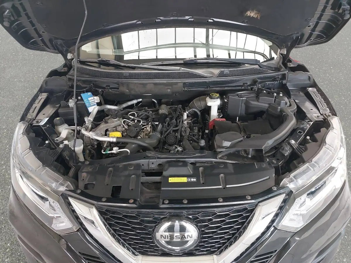 NISSAN QASHQAI 1.3 DIG-T 4X2