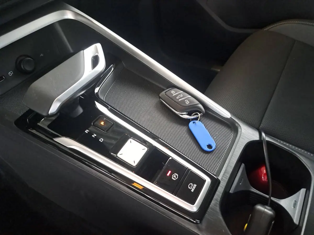 MG ZS 1.5 HYBRID+ MY25.5 LUXURY NAVI LM18 KEYLESS-ENTRY 360-GRAD-KAMERA