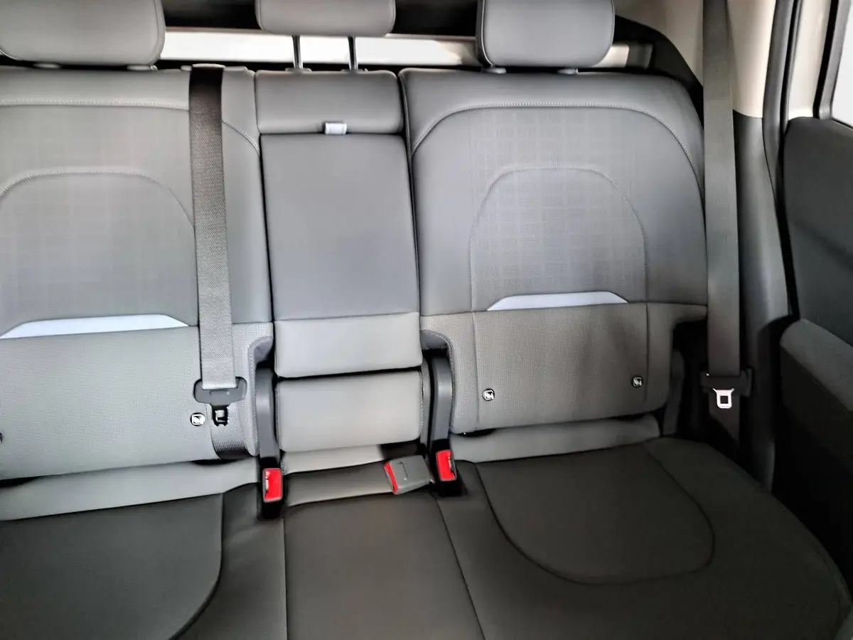 KIA EV3 81.4 KWH EARTH MJ27 WINTER-CONNECT BUSINESS UPGRADE DRIVEWISE-PARK