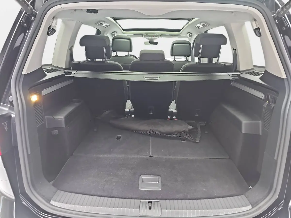 VW TOURAN 1.5 TSI DSG HIGHLINE R-LINE NAVI LED ACC PANO KAME