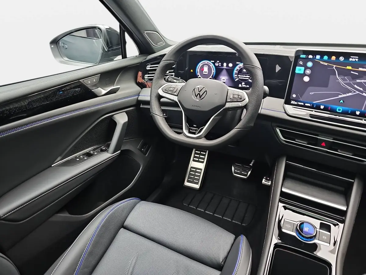 VW TIGUAN 2.0 TDI DSG R-LINE 4M NAVI LED-MATIX LEDER BLACK-S