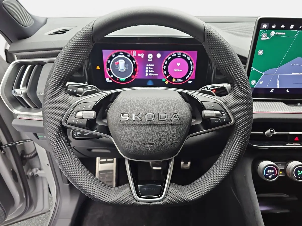 SKODA KODIAQ 1,5 TSI DSG SPORTLINE NAVI LED ACC WINTER KAMERA A