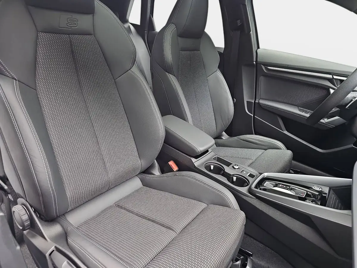 AUDI A3 35 TFSI DSG SPORTBACK S LINE NAVI LED KAMERA LM18